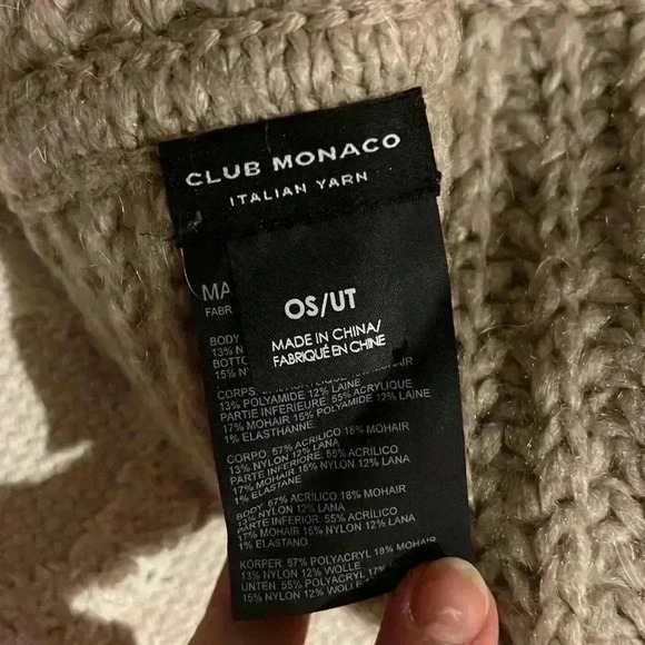 Club Monaco wool blend circle scarf - Picture 4 of 5